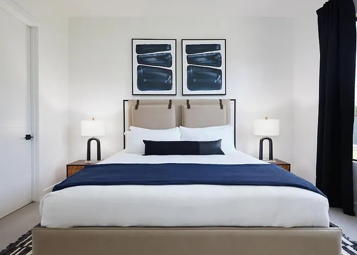 Lenny Luxe-brand New Designer Home-private Pool Scottsdale